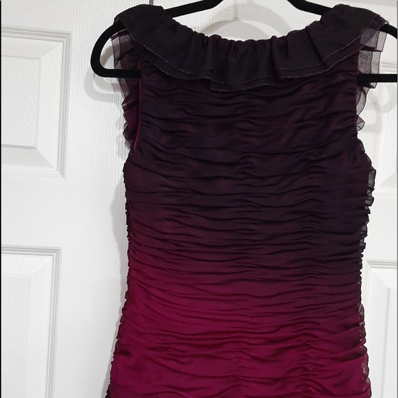 ADRIANNA PAPELL RUCHED PURPLE OMBRÉ SLEEVELESS DRESS SIZE 6 - Picture 4 of 15